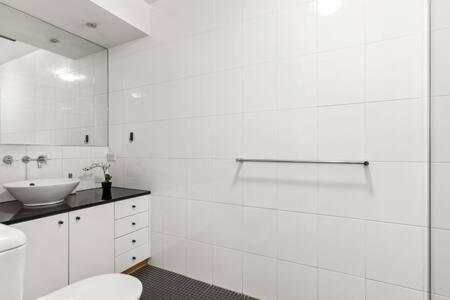 A Comfy For 5 Next To Darling Harbour Appartamento Sydney